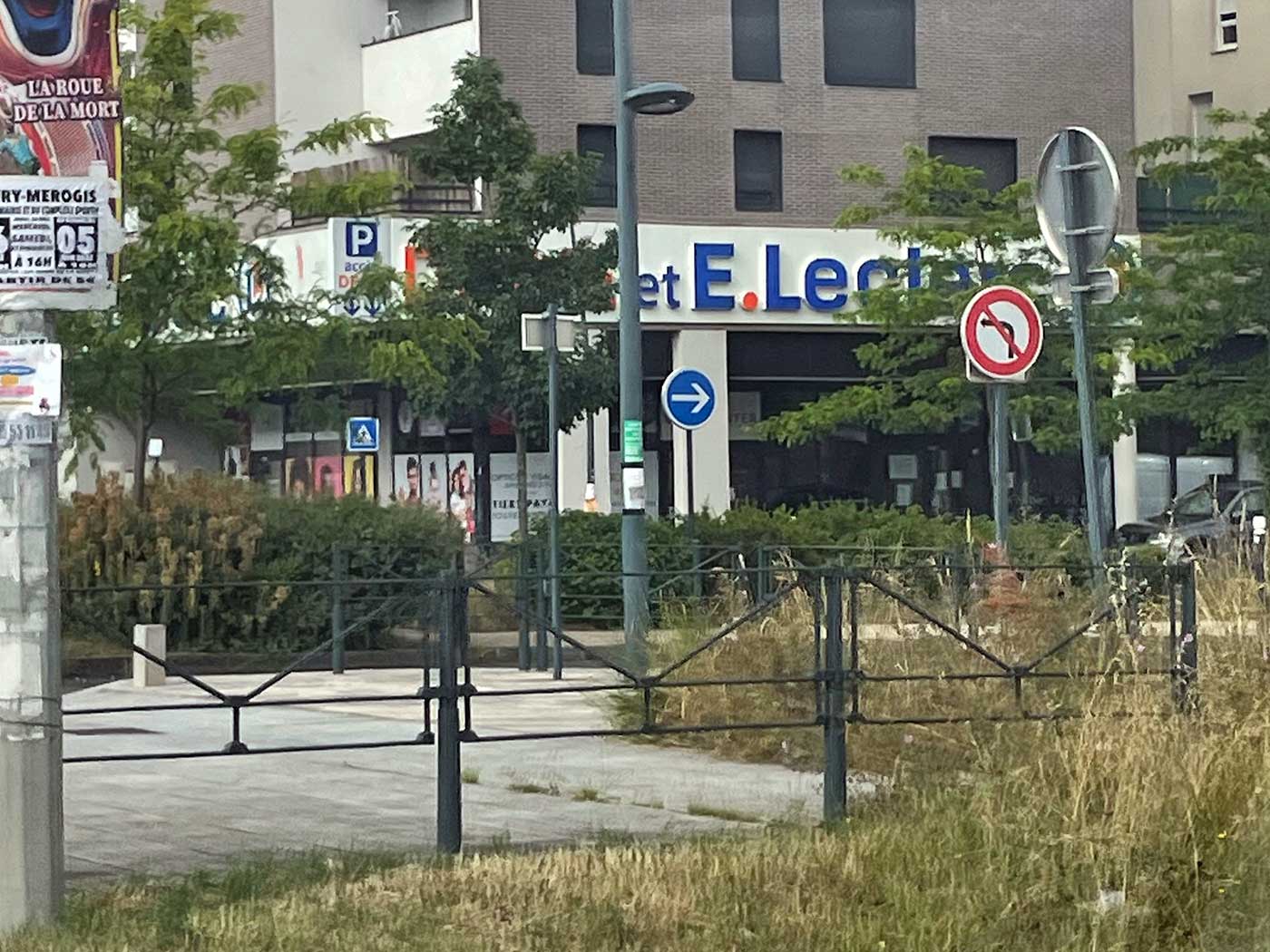/uploads/eglise/page/centre-leclerc.jpg
